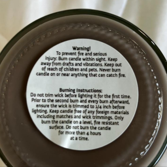 ☃️ Host pick!* 🖤Bubble and Geek 8 oz soy jar candle BN 4 for $20 - Picture 3 of 4